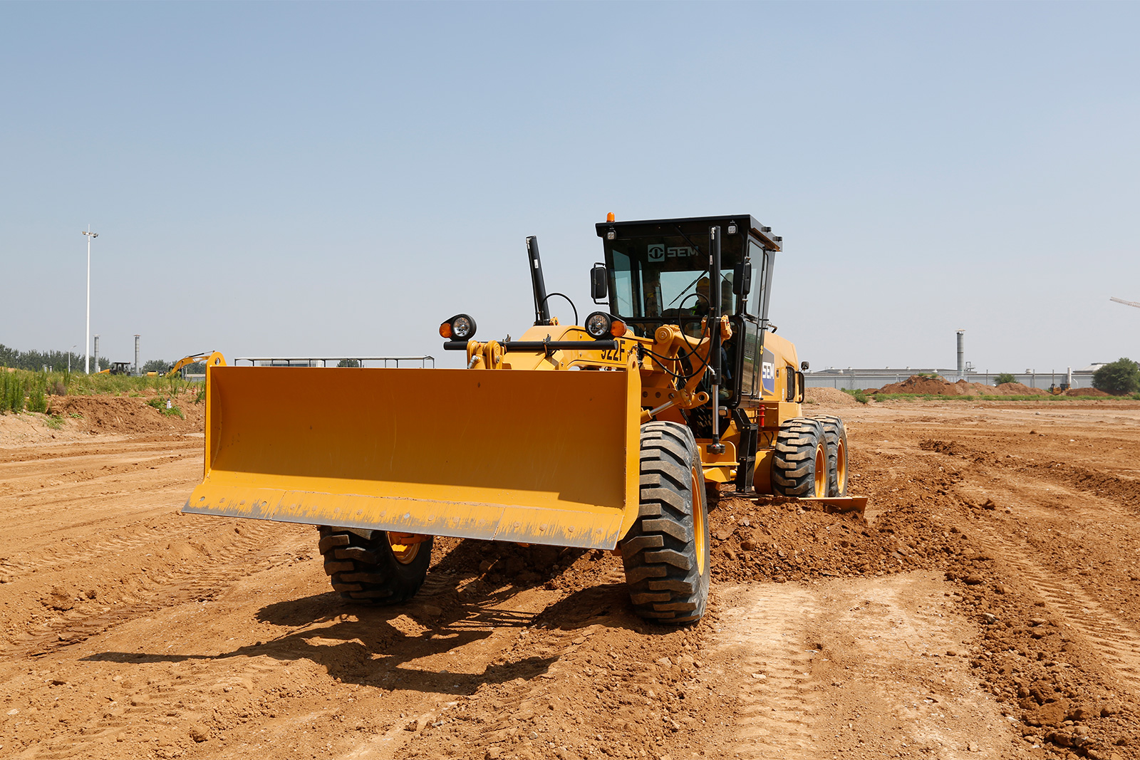 Автогрейдер SEM 922F 