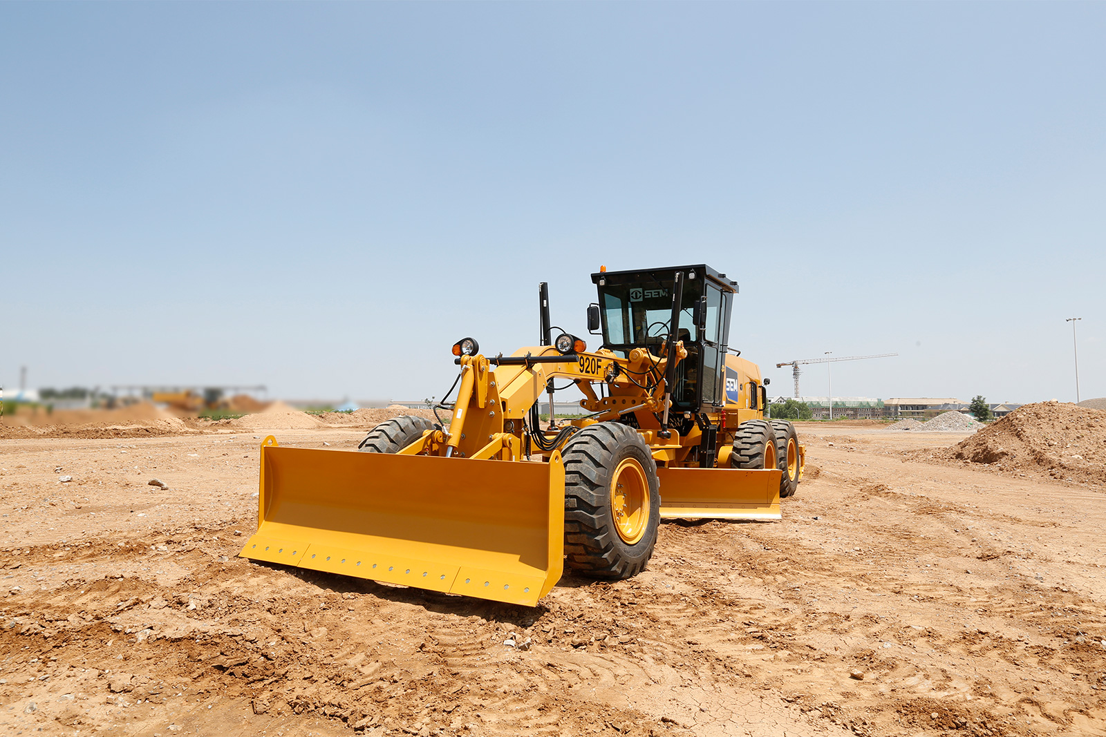 Автогрейдер SEM 920F