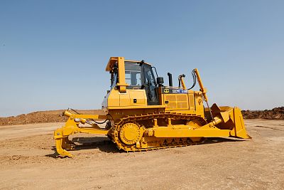 Бульдозер SEM 816D