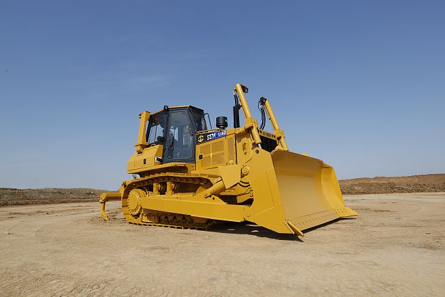 Бульдозер SEM 816D