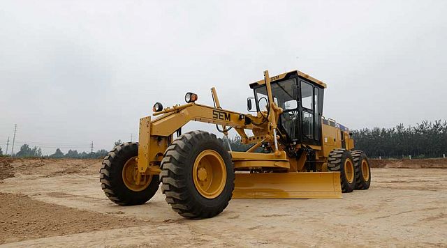 Автогрейдер SEM 919