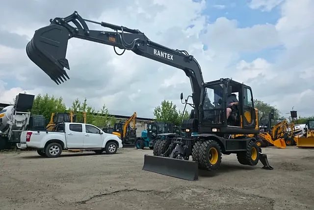 Колесный экскаватор Rantex XYC85