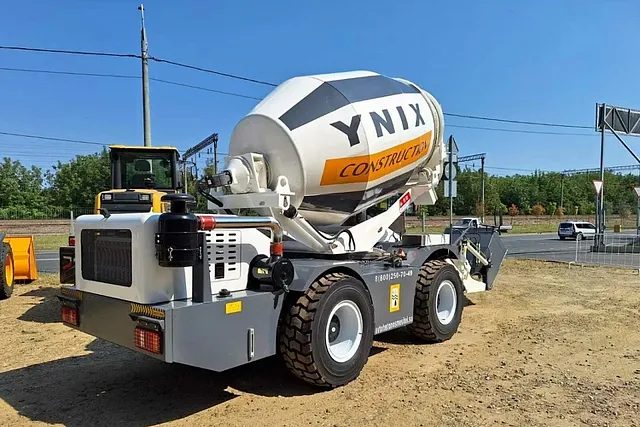 Бетоносмеситель с самозагрузкой Ynix QGMC4000