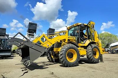 Экскаватор-погрузчик Rantex RT777A