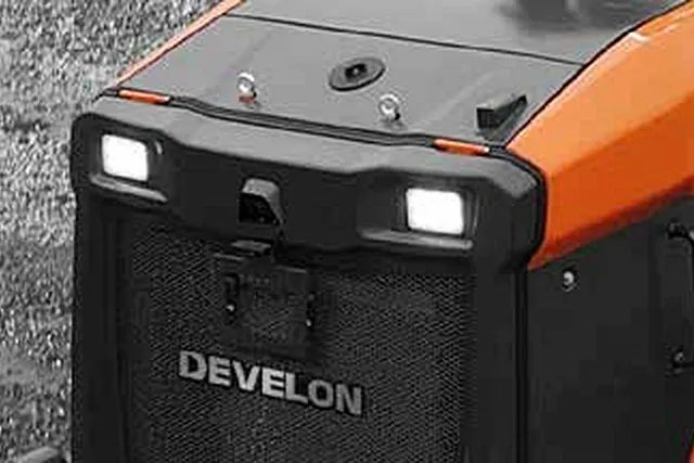 Фронтальный погрузчик DEVELON SD300