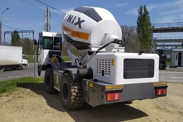 Бетоносмеситель с самозагрузкой Ynix QGMC5000