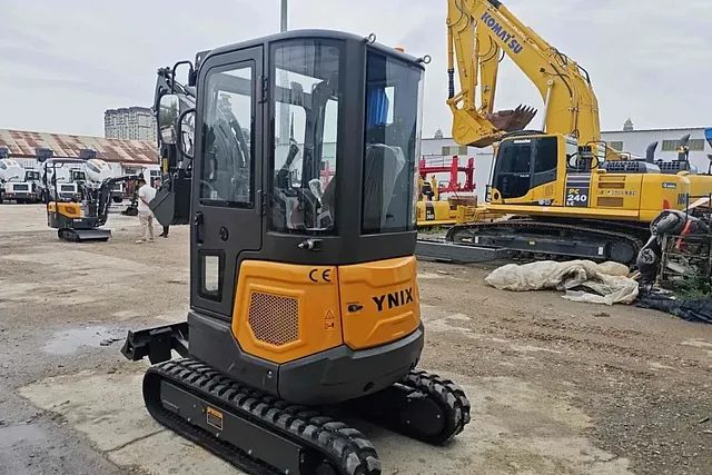 Мини-экскаватор YNIX YN25