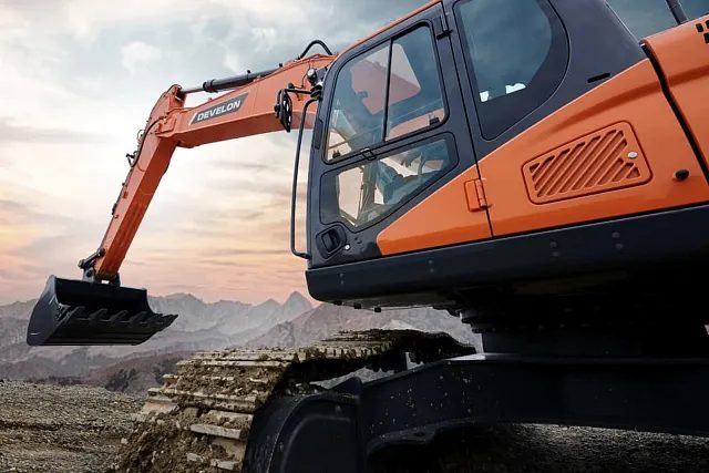 Гусеничный экскаватор DEVELON DX360LC-7B