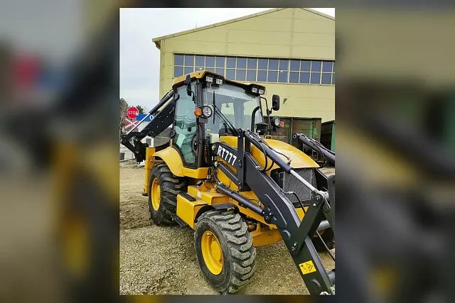 Экскаватор-погрузчик Rantex RT777