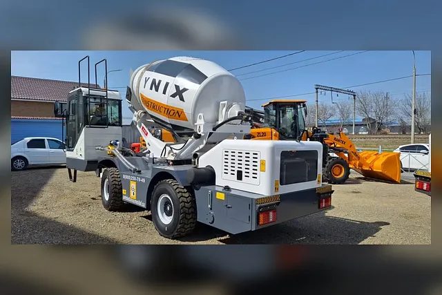Бетоносмеситель с самозагрузкой Ynix QGMC3000