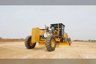 Автогрейдер SEM 917