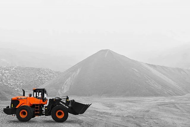 Фронтальный погрузчик DEVELON DL420-2