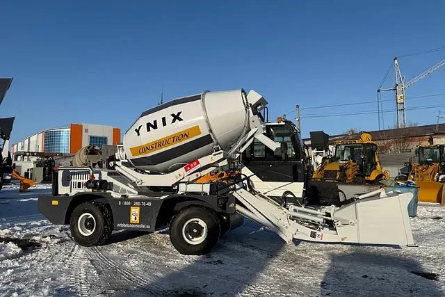 Бетоносмеситель с самозагрузкой Ynix QGMC2000