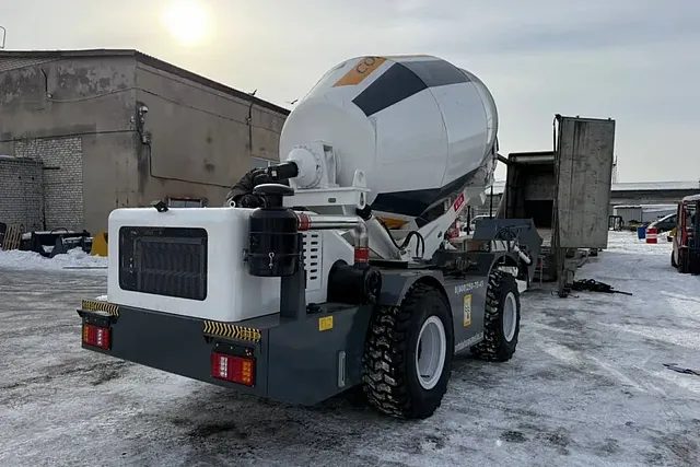 Бетоносмеситель с самозагрузкой Ynix QGMC5000
