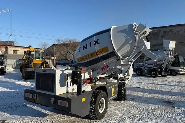 Бетоносмеситель с самозагрузкой Ynix QGMC2000