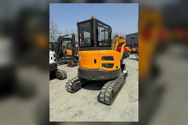 Мини-экскаватор YNIX YN35