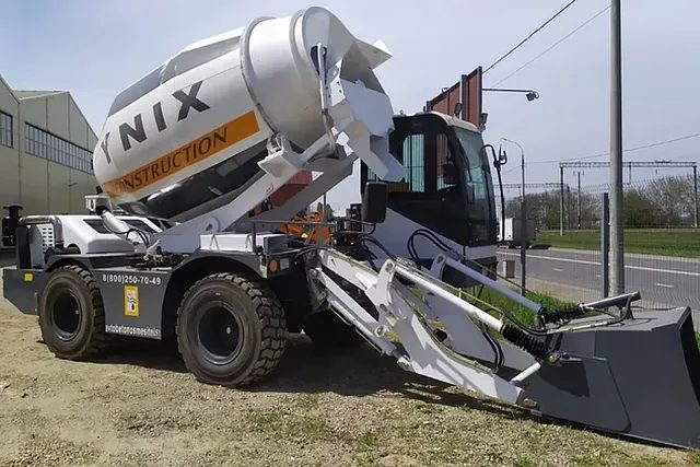 Бетоносмеситель с самозагрузкой Ynix QGMC5000