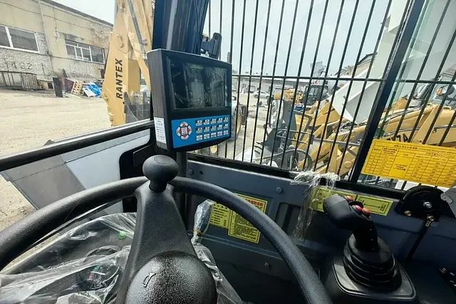 Бетоносмеситель с самозагрузкой Ynix QGMC6000